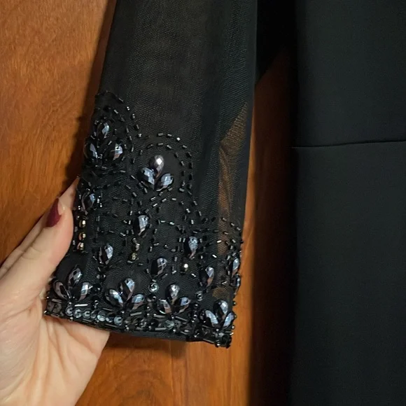 Elegant Dark Navy Blue Evening Dress - Picture 4 of 8